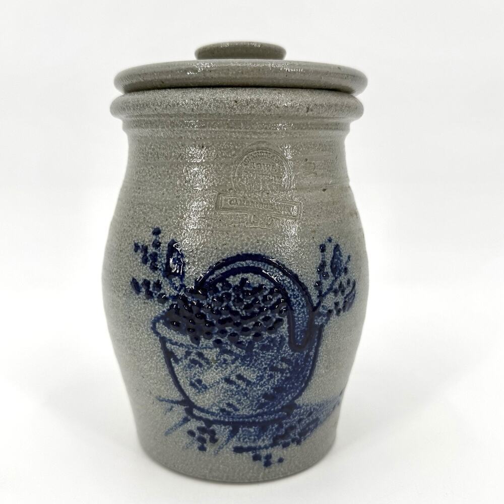 Vintage ROWE POTTERY WORKS 1989 Blueberry Basket Handmade Crock w/Lid ~ 1.5 qt. - Picture 2 of 13